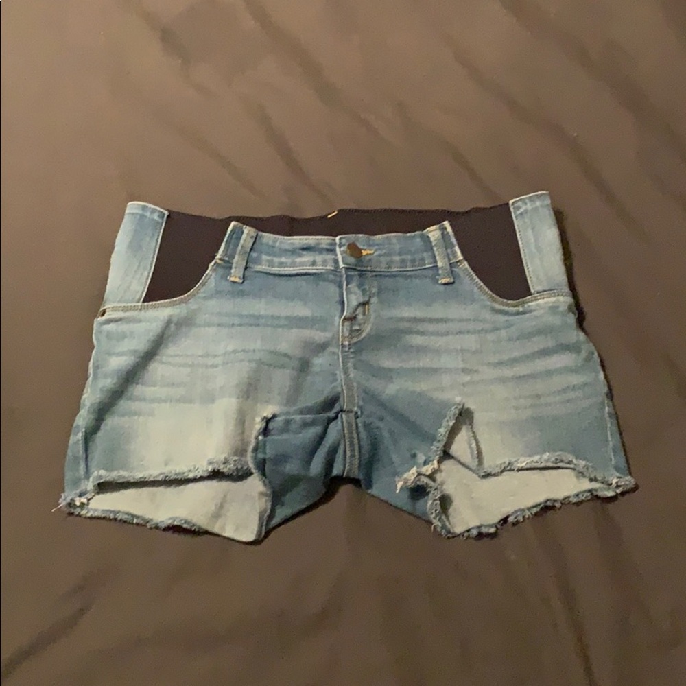 Maternity jeans shorts